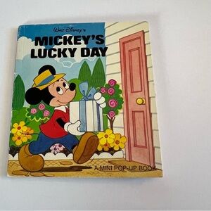 Vintage Book Walt Disney Mickey's Lucky Day Pop Up